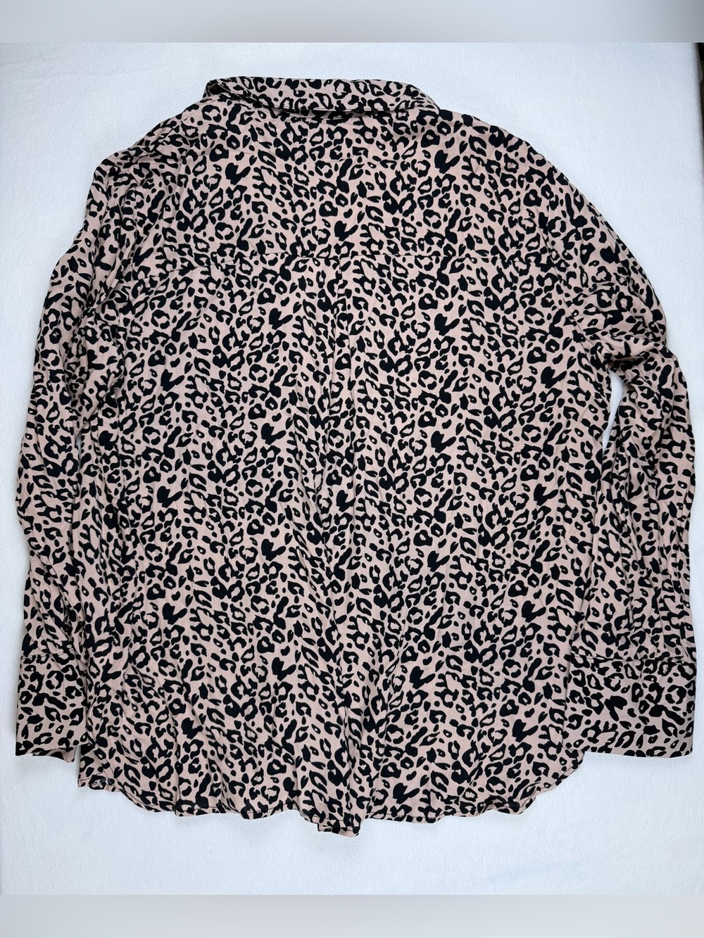 NWT Alexander Jordan Nude Cheetah Leopard Print Button Down Shirt Blouse Size XL - Picture 7 of 7